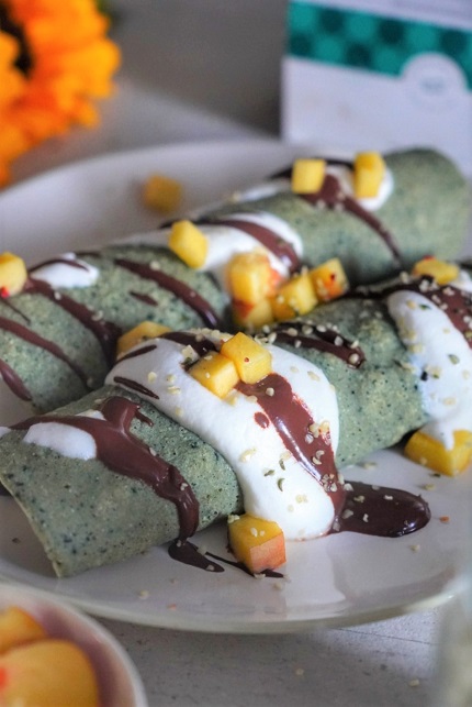 crepes spirulina 2.jpeg